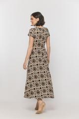 Dzianinowa casualowa sukienka z dekoltem w serek