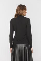 Dzianinowa czarna bluzka z ozdobnym półgolfem