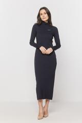 Dzianinowa sukienka w kolorze granatu z półgolfem