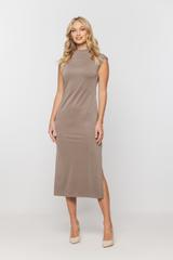 Dzianinowa sukienka ze stójką i kimonowym rękawkiem