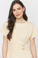 Dzianinowa żółta bluzka w eleganckim wydaniu