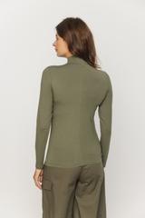 Dzianinowy oliwkowy półgolf z długim rękawem