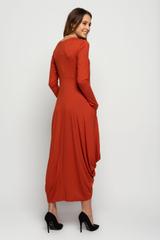 Dzianinowa sukienka z suwakiem i długim rękawem