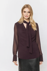 Elegancka śliwkowa bluzka z lekkiego szyfonu