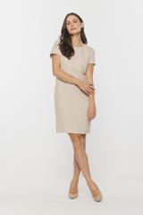 Klasyczna beżowa sukienka w stylu Chanel