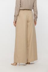 Klasyczne beżowe spodnie w kant z dodatkiem wełny