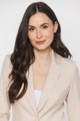 Klasyczny beżowy żakiet z zapięciem na jeden guzik