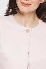 Klasyczny jasnoróżowy żakiet z zapięciem na jeden guzik