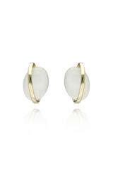 Kolczyki z opalizującym jasnym kamieniem