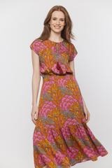 Kolorowa sukienka ze zwiewnej wiskozy z falbaną