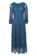 Koronkowa sukienka midi w odcieniu denim z podkreśloną talią