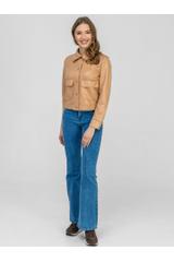 Krótka morelowa kurteczka z naszywanymi dużymi kieszeniami