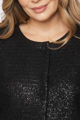 Krótki czarny żakiet z błyszczącą czarna nitką