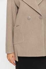 Krótki dwurzędowy płaszcz z wełną i alpaką w odcieniu taupe