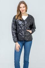Przejściowa kurtka z pikowanej czarnej tkaniny