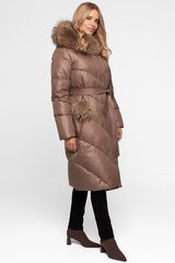 Puchowa długa kurtka w kolorze cappuccino