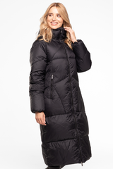 Ciepła czarna kurtka z naturalnym wypełnieniem