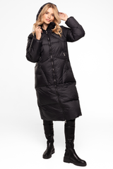 Ciepła czarna kurtka z naturalnym wypełnieniem
