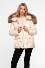 Puchowa wygodna kurtka z kapturem i futerkiem