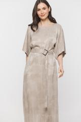 Letnia sukienka z fakturowanej beżowej tkaniny wiskozowej