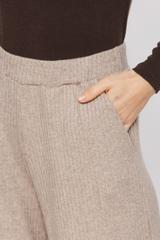 Luźne proste spodnie z dzianiny sweterkowej