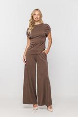 Luźne spodnie z lekkiej brązowej dzianiny