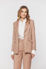 Marynarka z kieszeniami o delikatnie taliowanym kroju