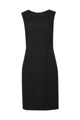 Minimalistyczna czarna sukienką z wyrazistą fakturą tkaniny