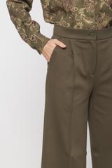 Oliwkowe eleganckie spodnie ze stębnowanym kantem