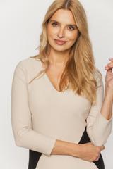 Ołówkowa beżowa sukienka z wyszczuplającą wstawką w talii