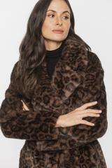 Panterkowy brązowy płaszcz syntetycznego futerka