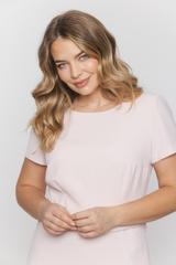 Pastelowa sukienka z paskiem i krótkim rękawem