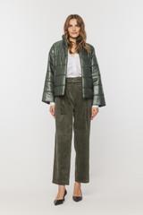 Pikowana lekka kurtka z szerokimi rękawami