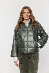 Pikowana lekka kurtka z szerokimi rękawami