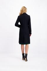 Płaszcz z prążkowanej tkaniny