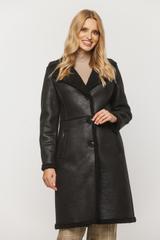 Czarny kożuszek z kołnierzem i zapięciem na guziki