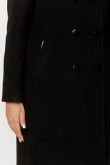 Ocieplany czarny płaszcz z wełną o fakturze jodełki