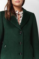 Zielony wełniany płaszcz w klasycznej formie