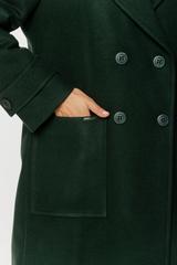 Długi zielony płaszcz o szerokim prostym kroju