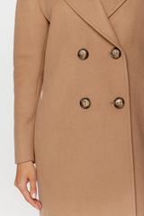 Wełniany dwurzędowy płaszcz toffi o prostym kroju