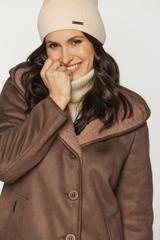 Ponadczasowy długi kożuszek z kapturem w kolorze kakaowym