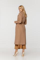 Jesienny płaszcz z wełny i alpaki w kolorze ciepłego beżu