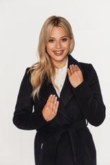 Wełniany krótki płaszcz granatowy z paskiem w talii