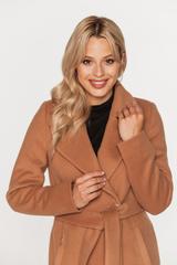 Wełniany krótki płaszcz toffi z paskiem w talii