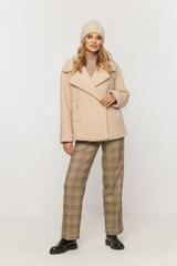 Waniliowy modny płaszczyk damski typu miś