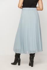 Pleated blue skirt with elastic waist