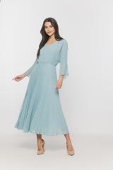 Plisowana sukienka w kolorze pastelowej mięty