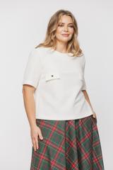 Pudełkowa kremowa bluzka z dzianiny boucle