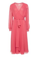 Różowa sukienka z szyfonu o kopertowym fasonie