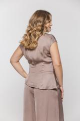 Satynowa bluzka w kolorze cappuccino